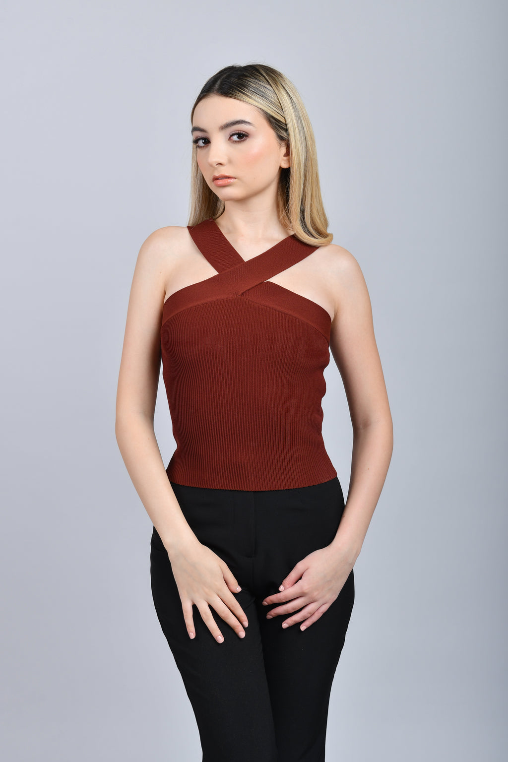 TOP HALTER